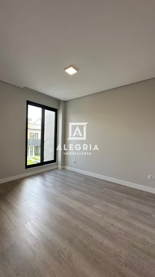 Belissimo Sobrado Contendo 03 Dormitórios Sendo 01 Suite com Closet e Hidro no Residencial Fogiatto em São José dos Pinhais