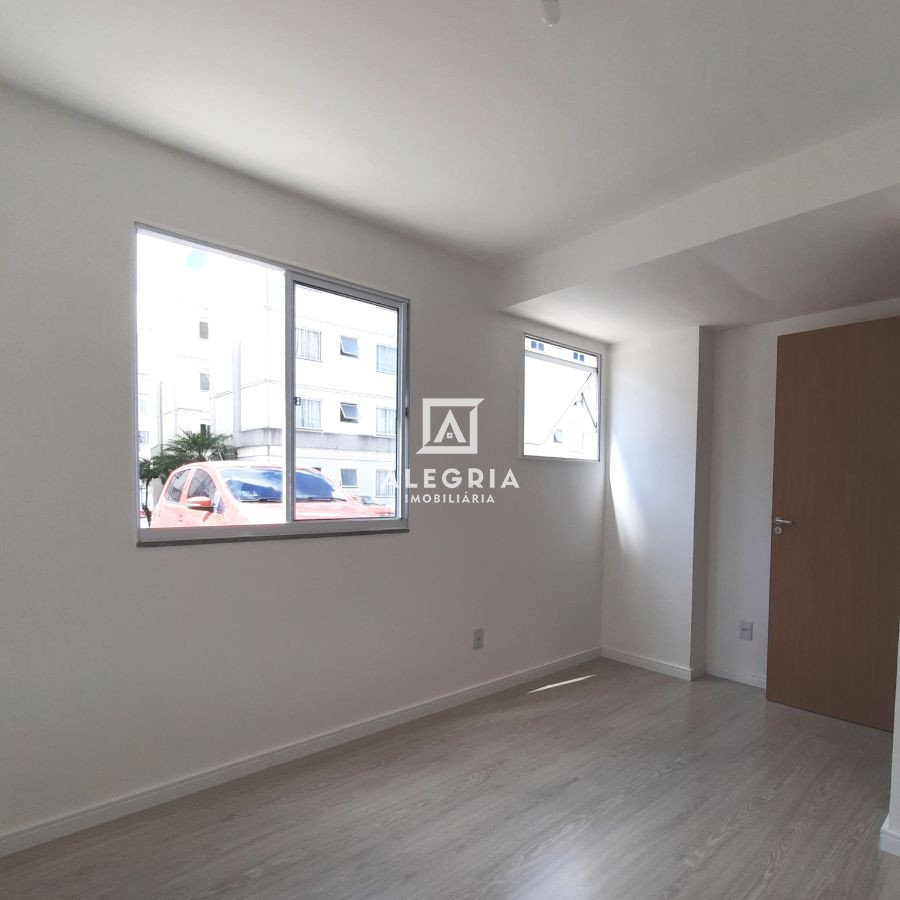Lindo Apartamento Contendo 01 Dormitório na Colonia Rio Grande em São José dos Pinhais