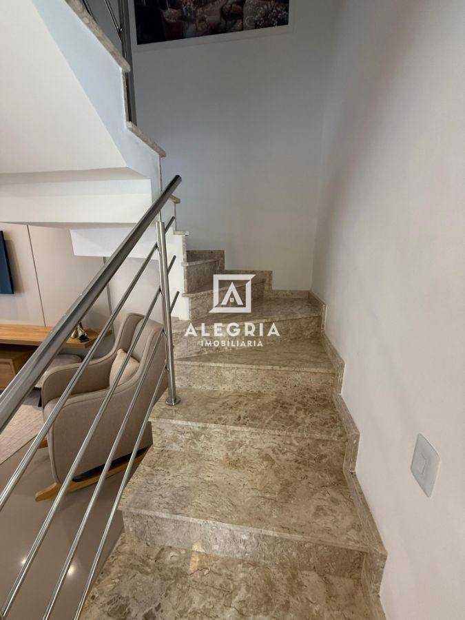 Belissimo Sobrado Contendo 03 Dormitórios Sendo 01 Suite no Pedro Moro em São José dos Pinhais