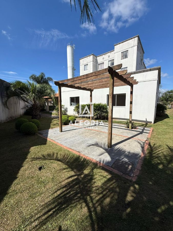 Lindo Apartamento no Residencial Cheverney no bairro Costeira em São José dos Pinhais