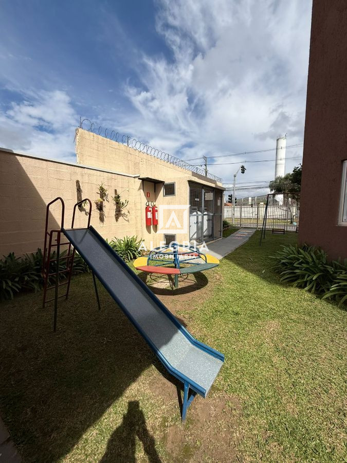 Lindo Apartamento no Residencial Califórnia no bairro Costeira em São José dos Pinhais