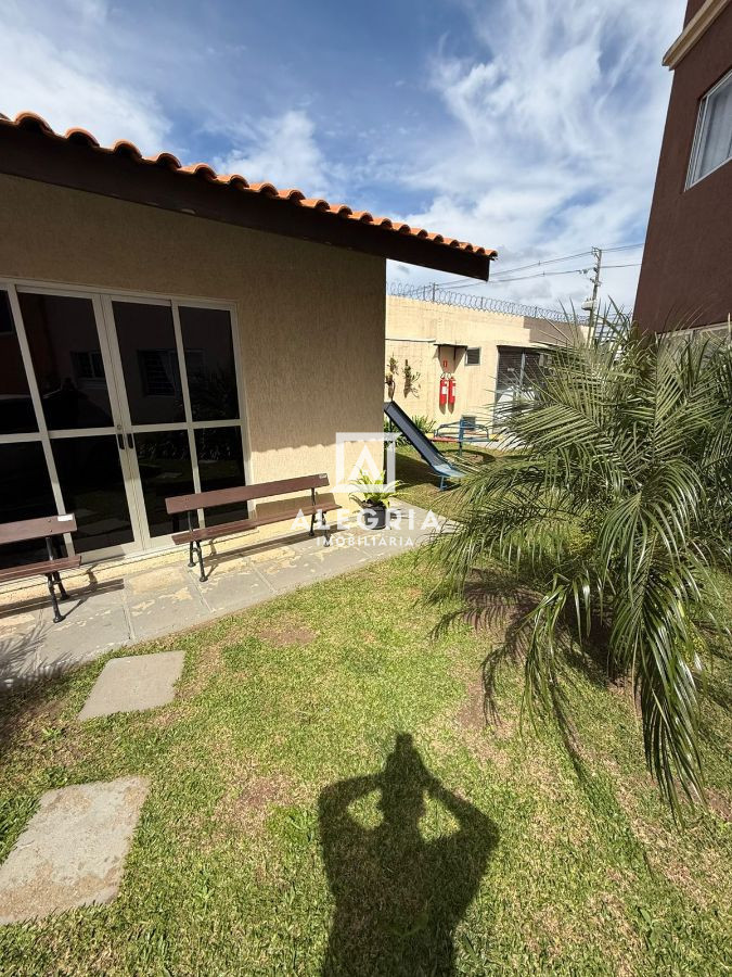 Lindo Apartamento no Residencial Califórnia no bairro Costeira em São José dos Pinhais