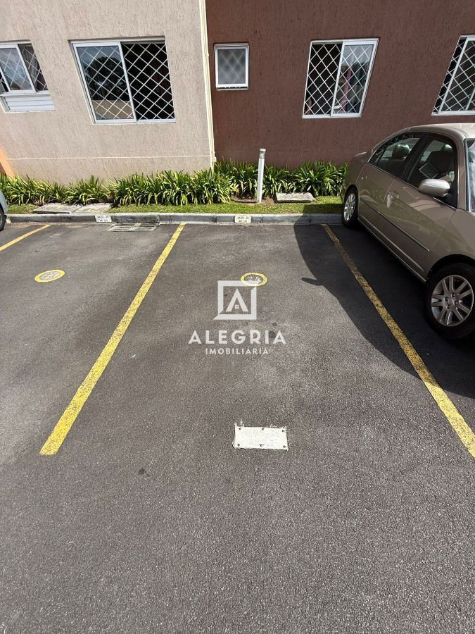 Lindo Apartamento no Residencial Califórnia no bairro Costeira em São José dos Pinhais