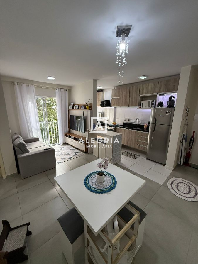 Lindo Apartamento no Bairro Braga em São José dos Pinhais