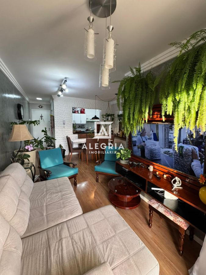 Lindo Apartamento no Residencial Le Village Royale no bairro Colonia Ria Grande em São José dos Pinhais