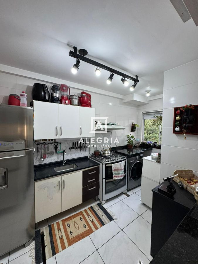 Lindo Apartamento no Residencial Le Village Royale no bairro Colonia Ria Grande em São José dos Pinhais