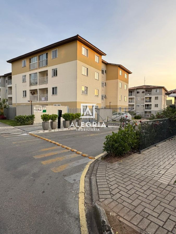 Lindo Apartamento no Residencial Le Village Royale no bairro Colonia Ria Grande em São José dos Pinhais