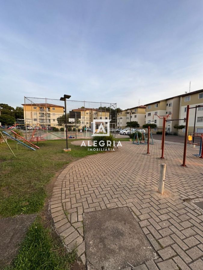 Lindo Apartamento no Residencial Le Village Royale no bairro Colonia Ria Grande em São José dos Pinhais