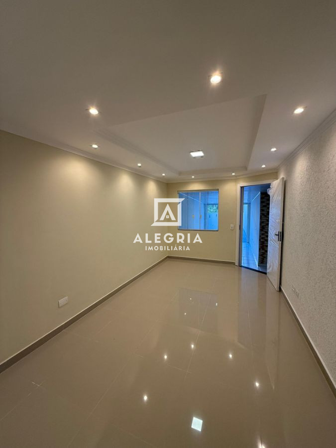 Linda Casa Contendo 02 Dormitórios no Afonso Pena em São José dos Pinhais