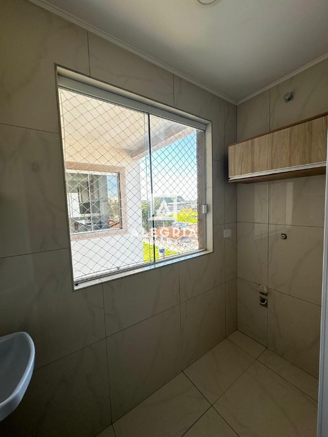 Apartamento 2 Dormitórios semi mobiliado no bairro Boneca do Iguaçú em São José dos Pinhais