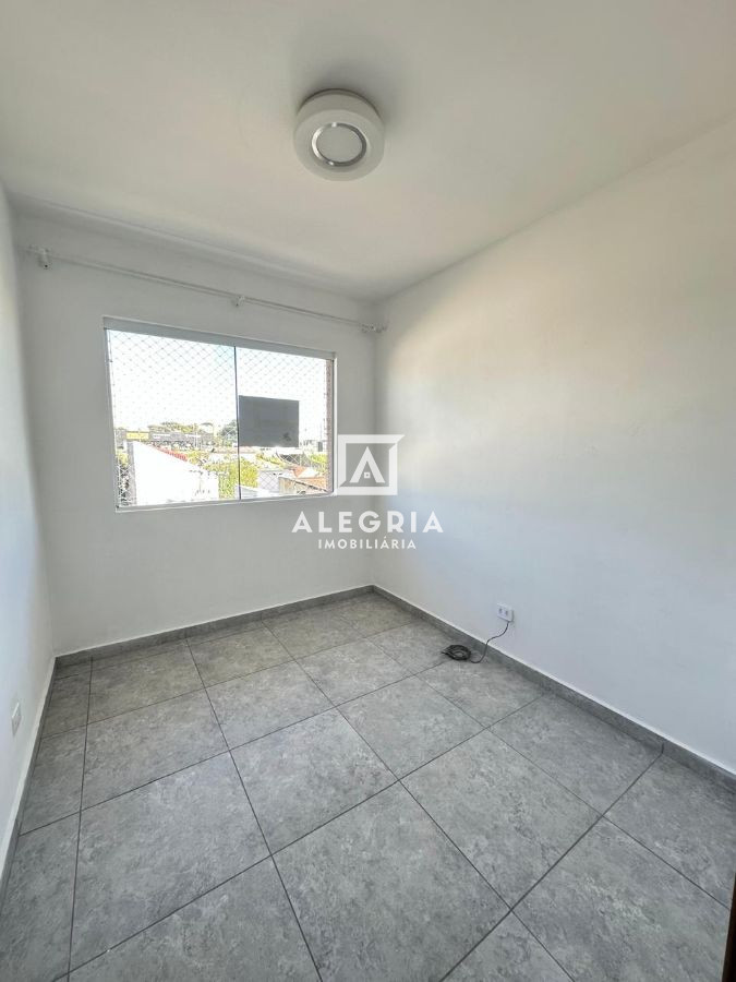 Apartamento 2 Dormitórios semi mobiliado no bairro Boneca do Iguaçú em São José dos Pinhais