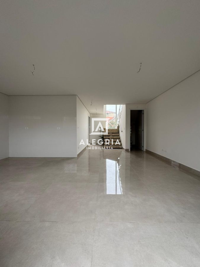 Lindo sobrado 3 Quartos com Suíte Otima localização na Cidade Jardim em São José dos Pinhais