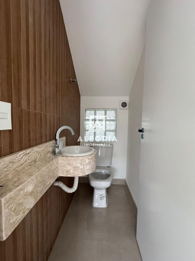 Lindo sobrado 3 Quartos com Suíte Otima localização na Cidade Jardim em São José dos Pinhais