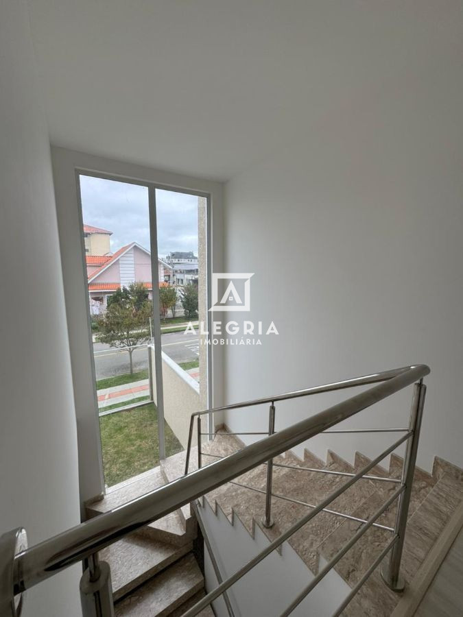 Lindo sobrado 3 Quartos com Suíte Otima localização na Cidade Jardim em São José dos Pinhais