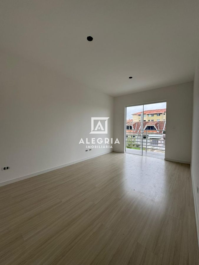 Lindo sobrado 3 Quartos com Suíte Otima localização na Cidade Jardim em São José dos Pinhais