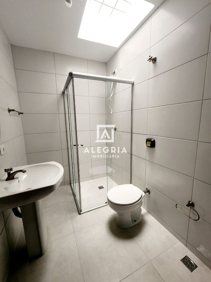 Excelente Sobrado 04 Dormitórios Sendo 01 Suíte no Centro em São José dos Pinhais