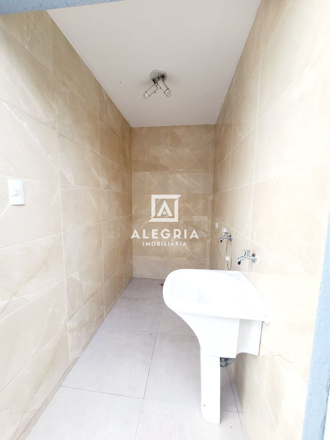 Excelente Sobrado 04 Dormitórios Sendo 01 Suíte no Centro em São José dos Pinhais