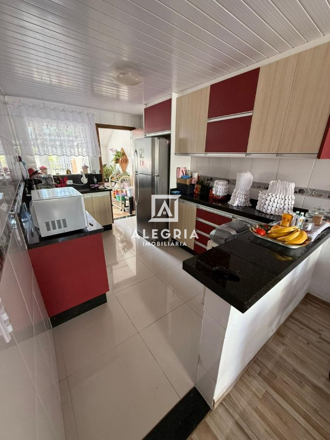 Sobrado no bairro Rio Pequeno em São José dos Pinhais em São José dos Pinhais