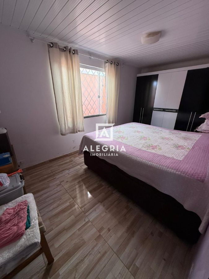 Sobrado no bairro Rio Pequeno em São José dos Pinhais em São José dos Pinhais