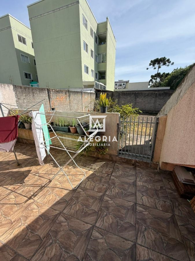 Sobrado no bairro Rio Pequeno em São José dos Pinhais em São José dos Pinhais