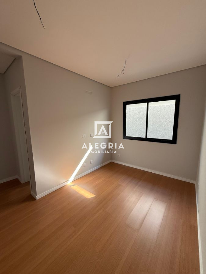 Belissima Casa Contendo 03 Dormitórios Sendo 01 Suite Com Area Gourmet no Jardim Cruzeiro em São José dos Pinhais