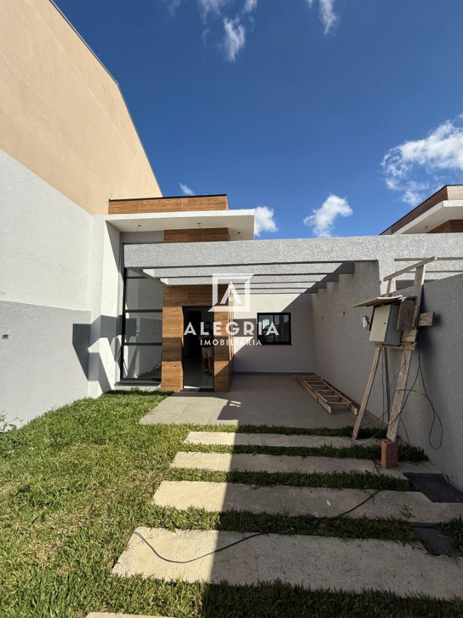 Belissima Casa Contendo 03 Dormitórios Sendo 01 Suite Com Area Gourmet no Jardim Cruzeiro em São José dos Pinhais