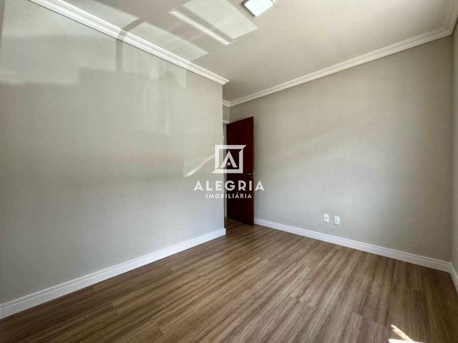 Lindo Apartamento Contendo 02 Dormitórios na Colonia Rio Grande em São José dos Pinhais