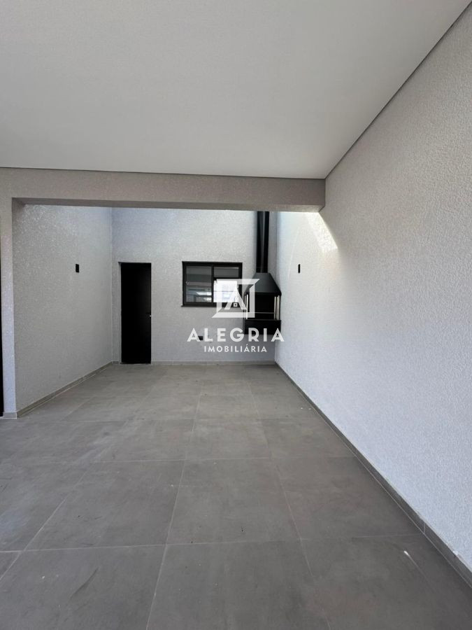 Belissima Casa Contendo 03 Dormitórios Sendo 01 Suite no Aguas Belas em São José dos Pinhais