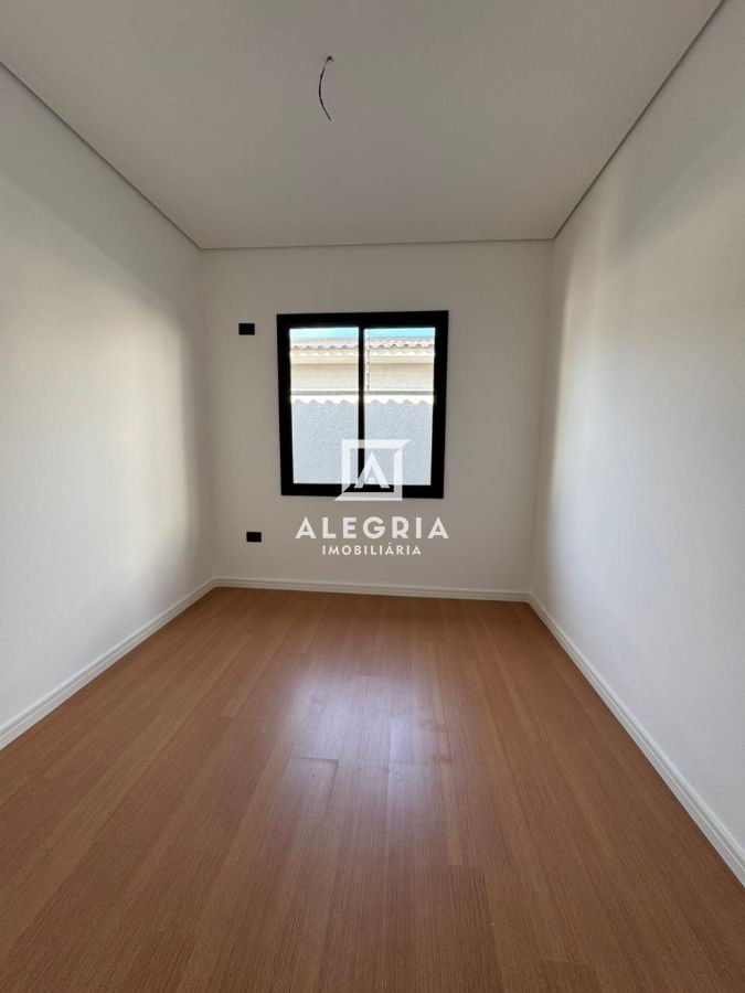 Belissima Casa Contendo 03 Dormitórios Sendo 01 Suite no Aguas Belas em São José dos Pinhais