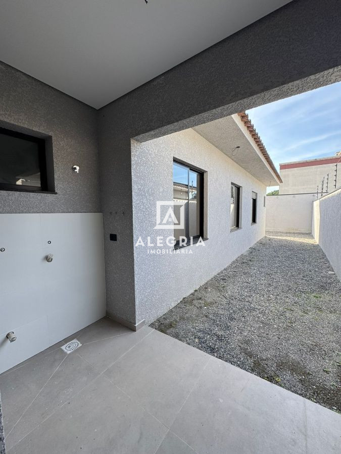 Belissima Casa Contendo 03 Dormitórios Sendo 01 Suite no Aguas Belas em São José dos Pinhais