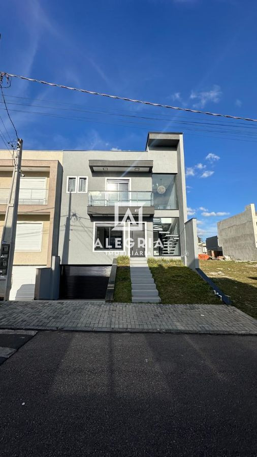Excelente Sobrado Semi-Mobiliado 03 Dormitórios sendo 01 Suíte no Bairo Costeira em São José dos Pinhais