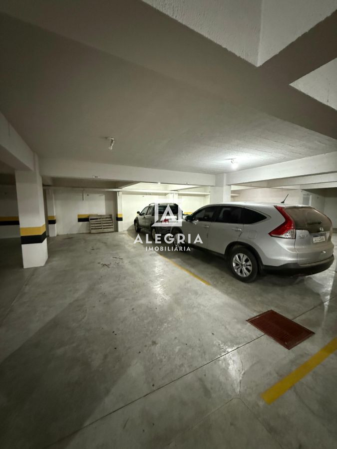 Lindo Apartamento no Centro Contendo 03 Dormitórios Sendo 01 Suite com Elevador em São José dos Pinhais