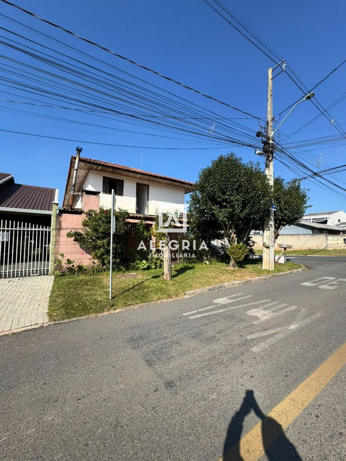 lindo sobrado 5 dormitórios no bairro Santo Antonio em São José dos Pinhais