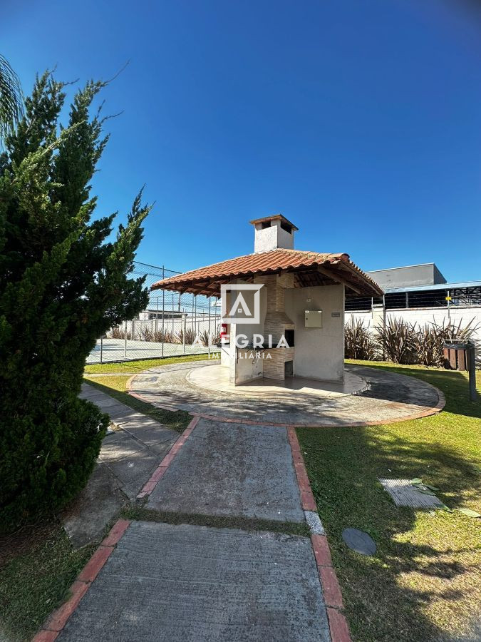 Lindo apartamento 2 dormitórios Semi mobiliado bairro Costeira em São José dos Pinhais