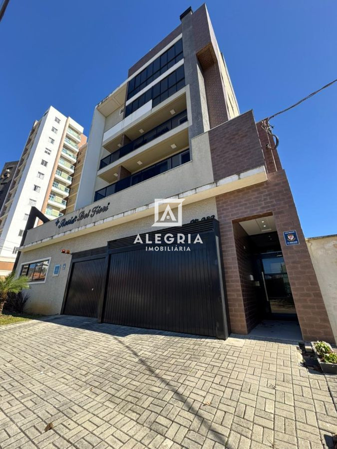 Lindo Apartamento Semi Mobiliado Próximo ao Shopping São José! Com lindo terraço privativo. em São José dos Pinhais