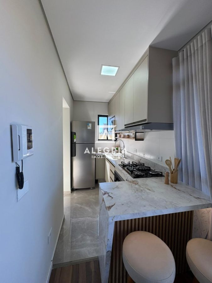 Lindo Apartamento Semi Mobiliado Próximo ao Shopping São José! Com lindo terraço privativo. em São José dos Pinhais