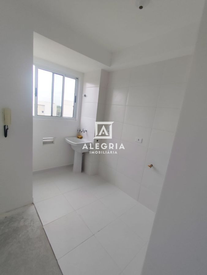 Apartamento no Residencial Maranello Club no Bairro Colonia Rio Grande em São José dos Pinhais