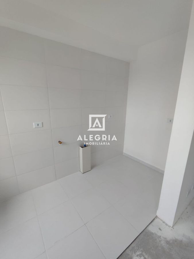 Apartamento no Residencial Maranello Club no Bairro Colonia Rio Grande em São José dos Pinhais
