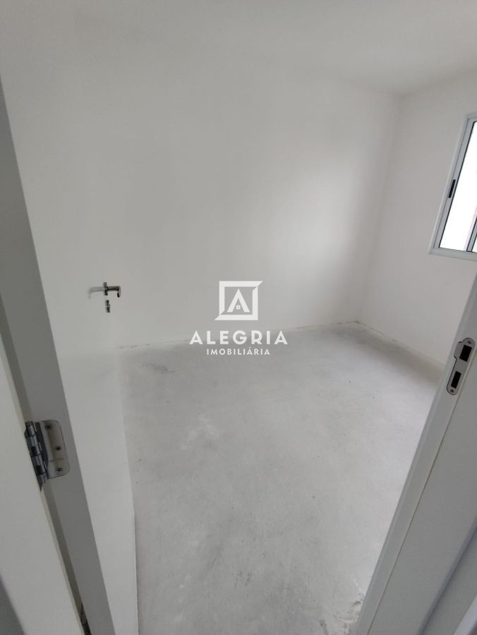 Apartamento no Residencial Maranello Club no Bairro Colonia Rio Grande em São José dos Pinhais