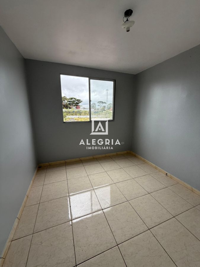 Lindo Apartamento Contendo 02 Dormitórios na Costeira em São José dos Pinhais