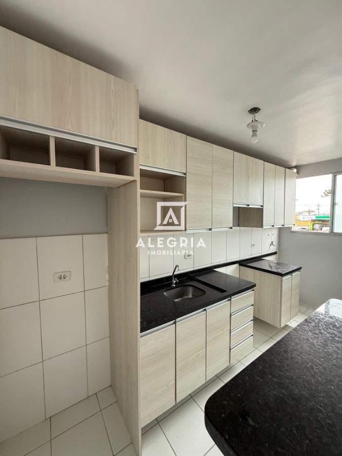 Lindo Apartamento Contendo 02 Dormitórios na Costeira em São José dos Pinhais