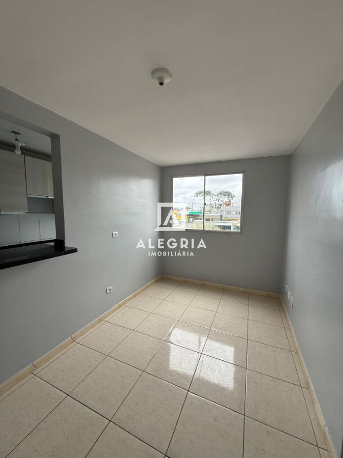 Lindo Apartamento Contendo 02 Dormitórios na Costeira em São José dos Pinhais