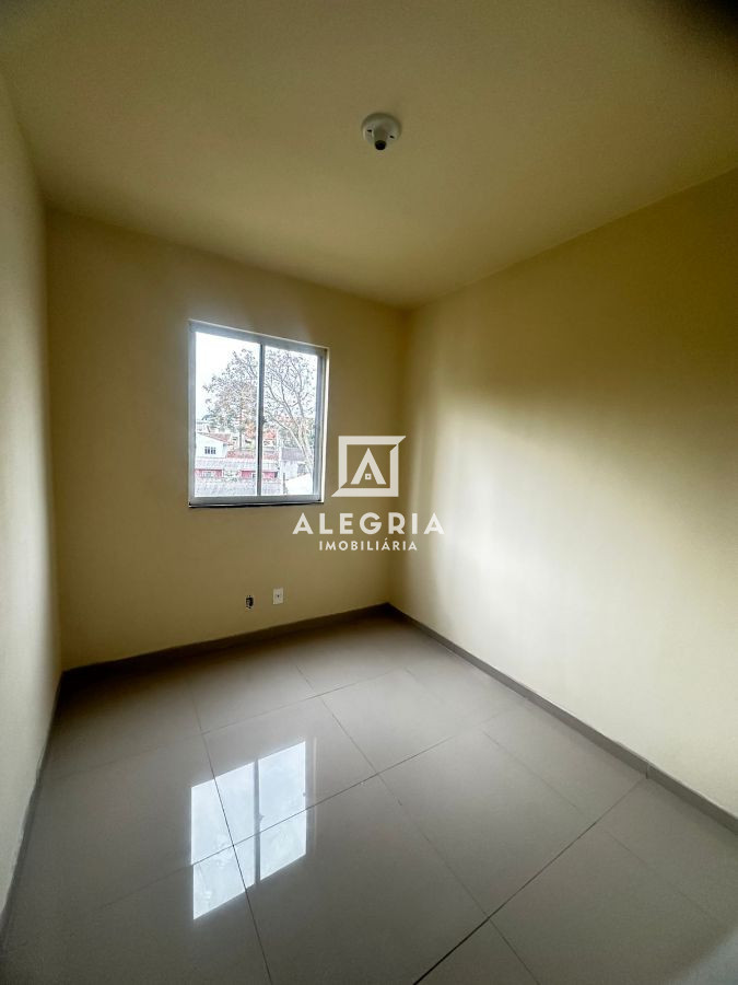 Lindo Apartamento no Bairro Colonia Rio Grande em São José dos Pinhais
