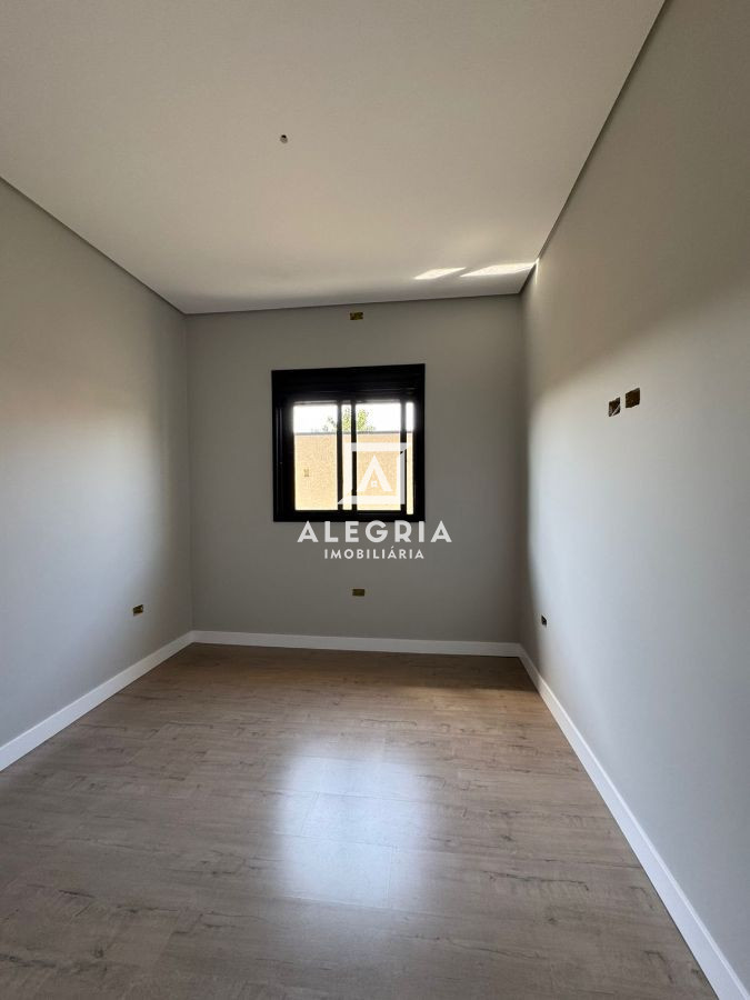 Linda casa 3 dormitórios sendo 1 suite no bairro Cidade Jardim em São José dos Pinhais