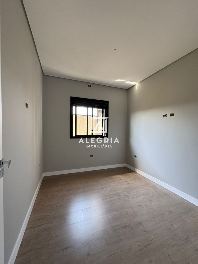 Linda casa 3 dormitórios sendo 1 suite no bairro Cidade Jardim em São José dos Pinhais