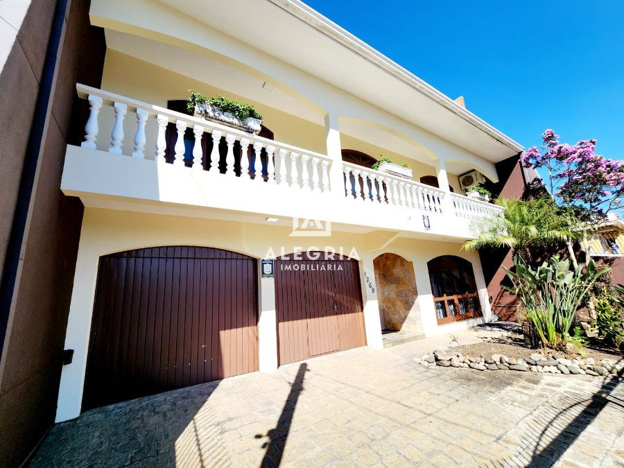 Sobrado Alto Padrão Mobiliado 04 Dormitórios sendo 01 Suíte master no Centro em São José dos Pinhais