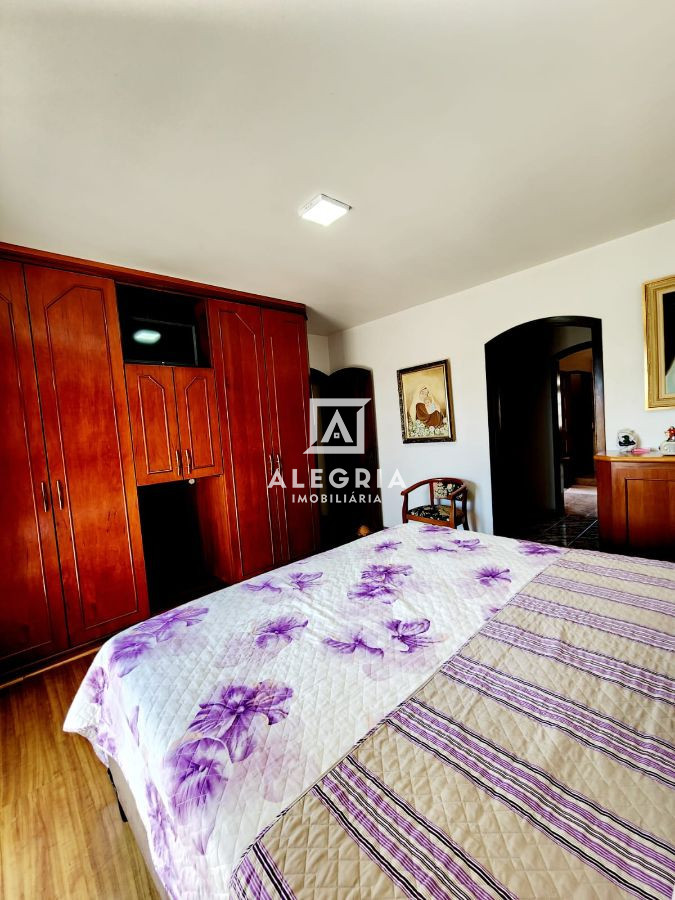 Sobrado Alto Padrão Mobiliado 04 Dormitórios sendo 01 Suíte master no Centro em São José dos Pinhais