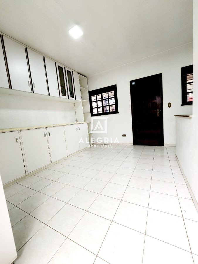 Sobrado Alto Padrão Mobiliado 04 Dormitórios sendo 01 Suíte master no Centro em São José dos Pinhais