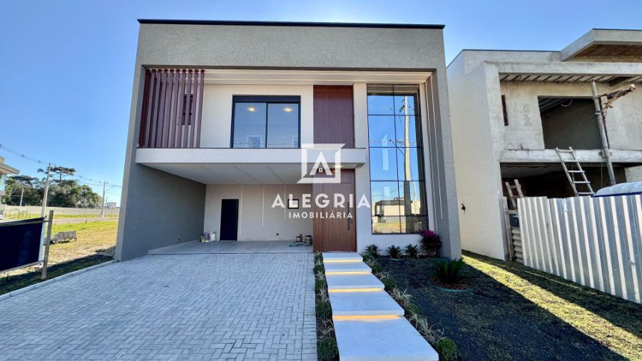 Belissimo Sobrado em Condomonio Fechado Contendo 03 Suites em São José dos Pinhais
