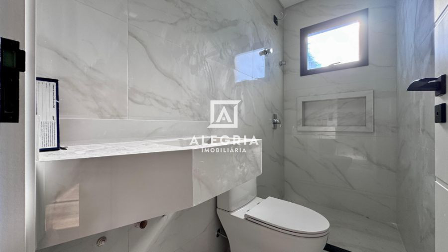 Belissimo Sobrado em Condomonio Fechado Contendo 03 Suites em São José dos Pinhais